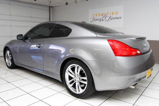 Infiniti G37 2008 photo 4
