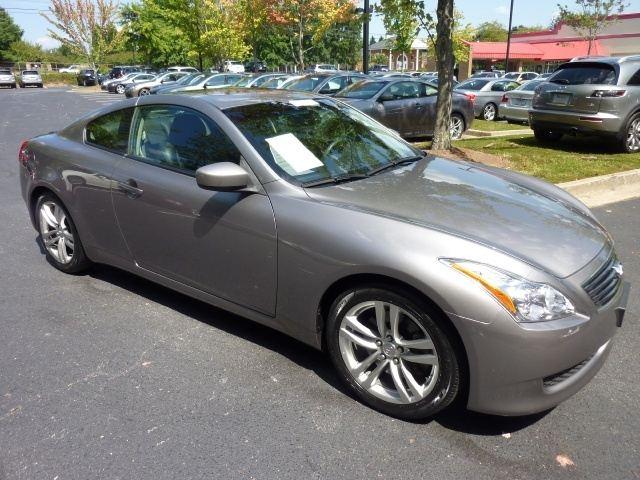 Infiniti G37 2008 photo 2