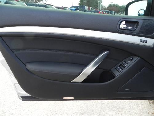 Infiniti G37 2008 photo 4