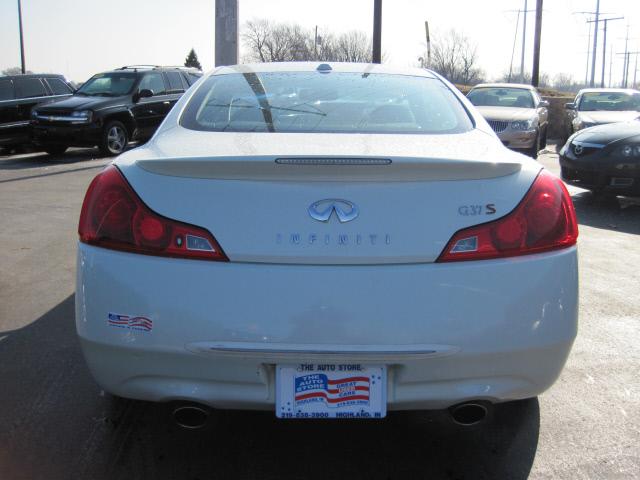 Infiniti G37 2008 photo 3