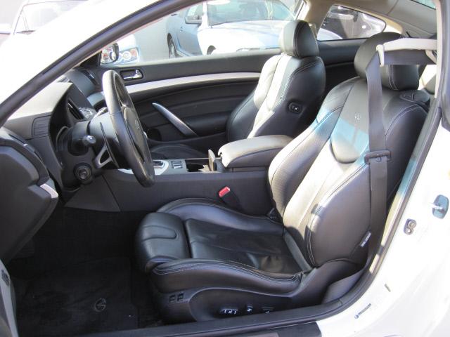 Infiniti G37 2008 photo 4