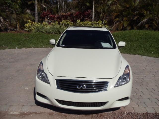 Infiniti G37 2008 photo 1