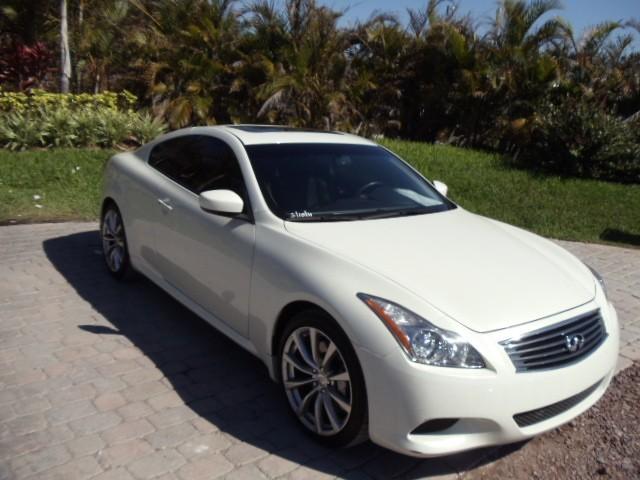 Infiniti G37 2008 photo 2