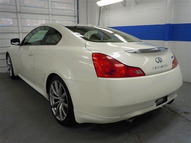 Infiniti G37 2008 photo 3