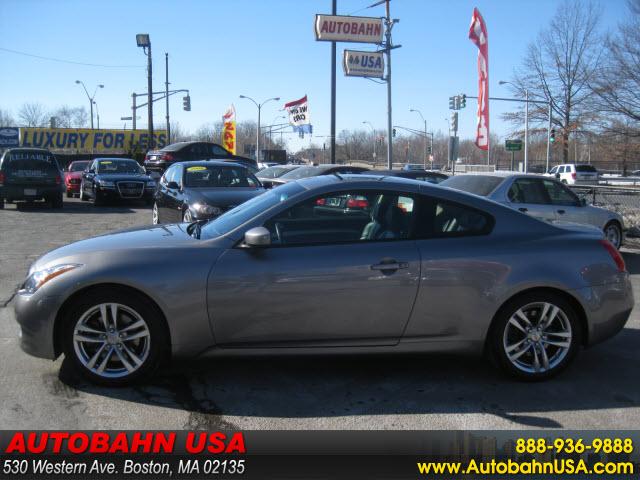 Infiniti G37 2008 photo 2