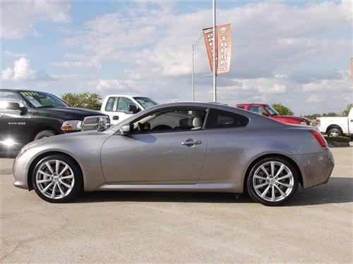 Infiniti G37 2008 photo 3