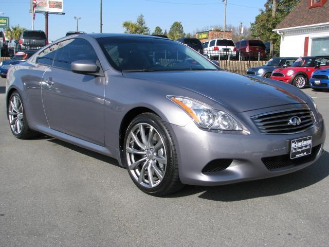 Infiniti G37 2008 photo 2