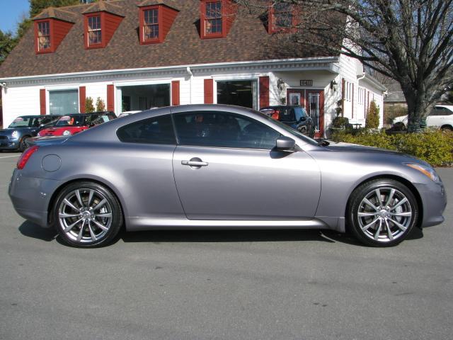 Infiniti G37 2008 photo 3
