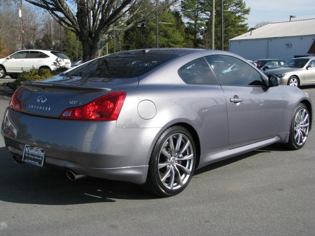 Infiniti G37 2008 photo 4