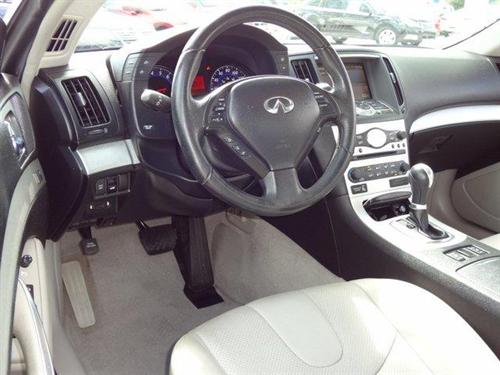 Infiniti G37 2008 photo 4