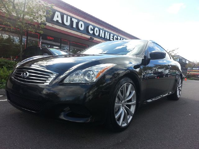 Infiniti G37 2008 photo 2