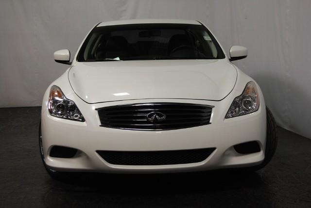 Infiniti G37 2008 photo 2