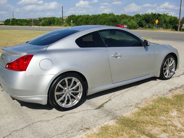Infiniti G37 2008 photo 3