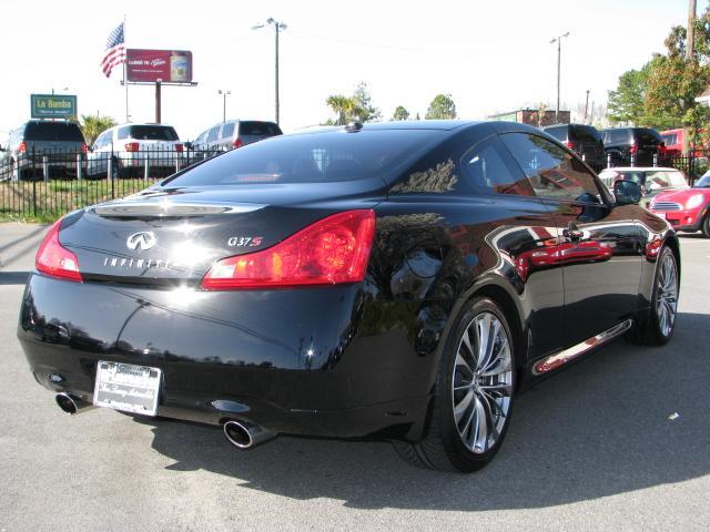 Infiniti G37 2008 photo 4
