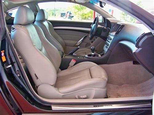 Infiniti G37 2008 photo 3