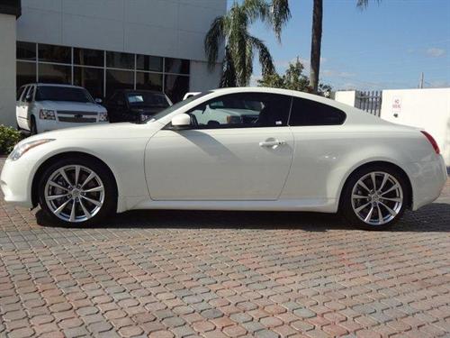 Infiniti G37 2008 photo 1