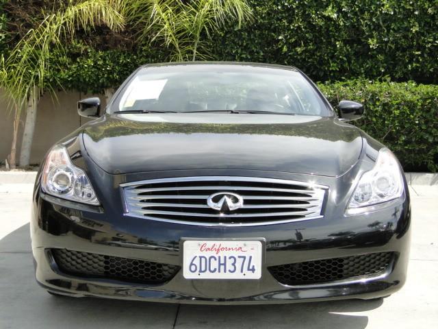 Infiniti G37 2008 photo 2