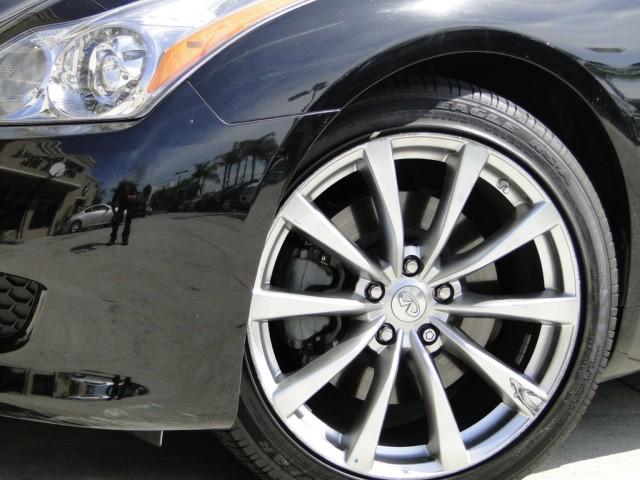 Infiniti G37 2008 photo 4