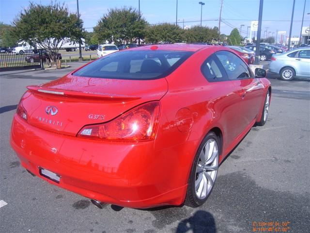 Infiniti G37 2008 photo 3