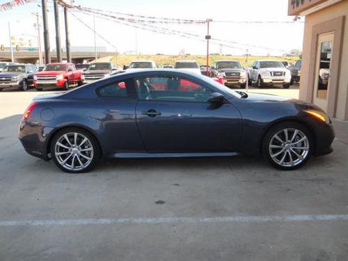 Infiniti G37 2008 photo 2