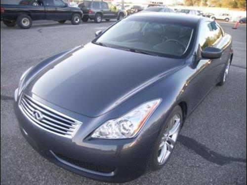 Infiniti G37 2008 photo 2