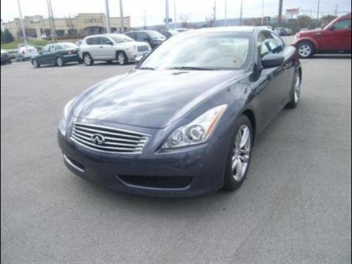Infiniti G37 2008 photo 2