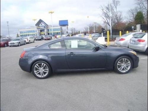 Infiniti G37 2008 photo 3