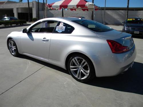 Infiniti G37 2008 photo 2