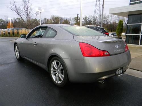 Infiniti G37 2008 photo 2