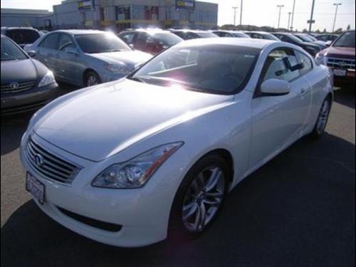 Infiniti G37 2008 photo 2