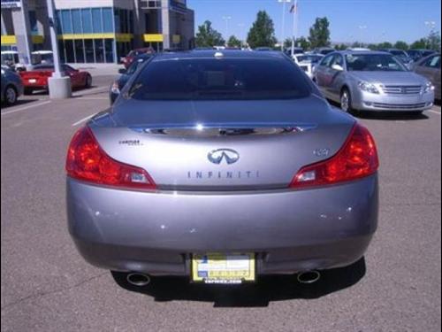Infiniti G37 2008 photo 3