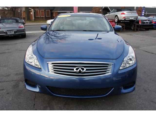 Infiniti G37 2008 photo 4
