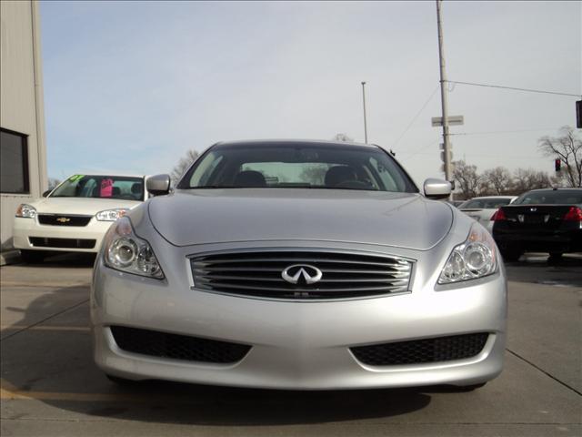 Infiniti G37 2008 photo 1
