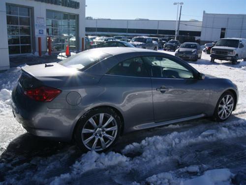 Infiniti G37 2009 photo 3