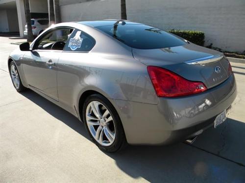 Infiniti G37 2009 photo 3
