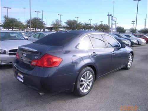 Infiniti G37 2009 photo 3