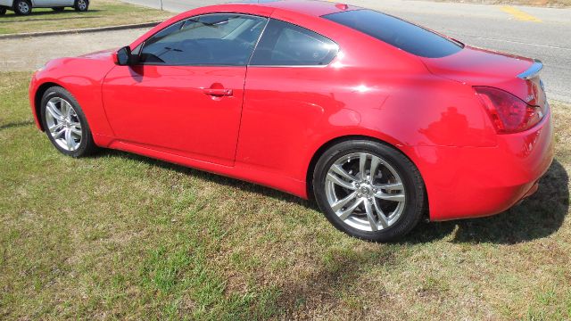 Infiniti G37 2009 photo 2