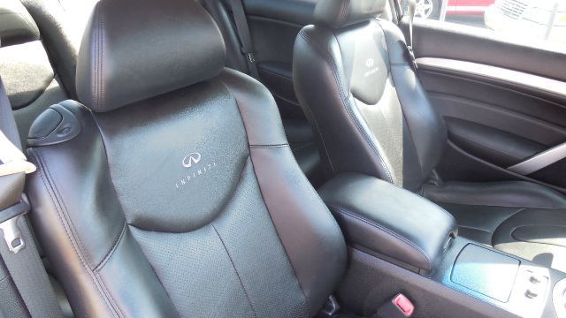 Infiniti G37 2009 photo 6