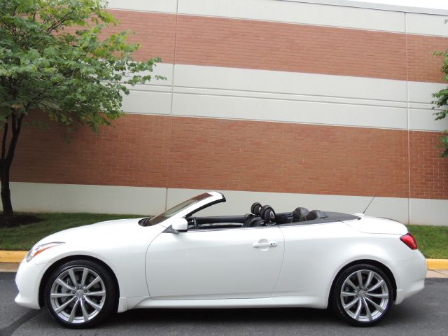 Infiniti G37 2009 photo 1