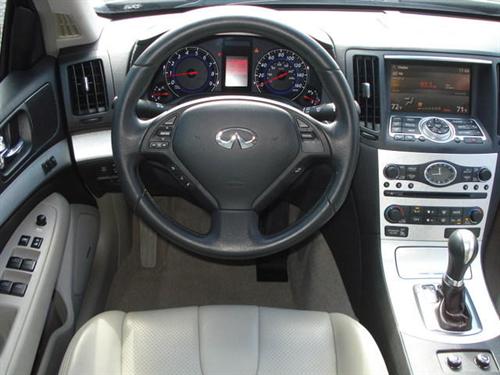 Infiniti G37 2009 photo 4