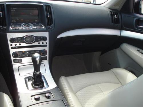 Infiniti G37 2009 photo 5