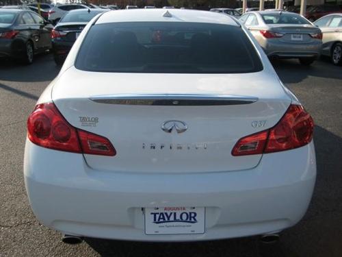 Infiniti G37 2009 photo 3