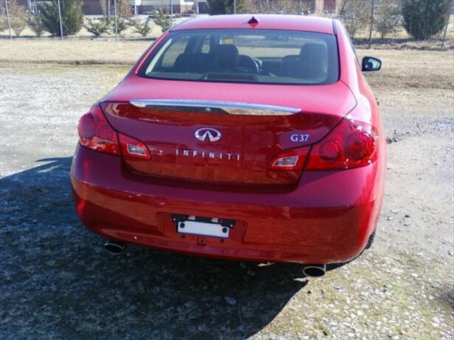 Infiniti G37 2009 photo 1