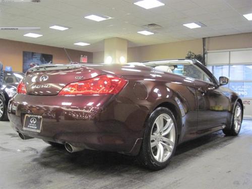 Infiniti G37 2009 photo 3
