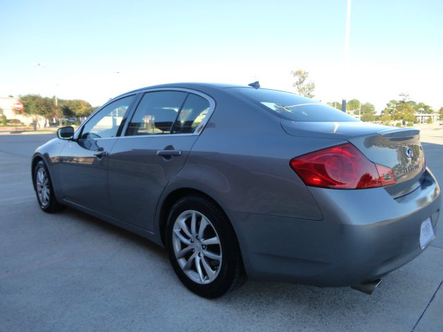 Infiniti G37 2009 photo 1