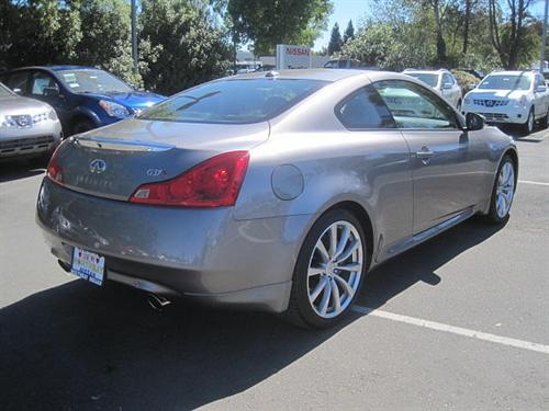 Infiniti G37 2009 photo 1