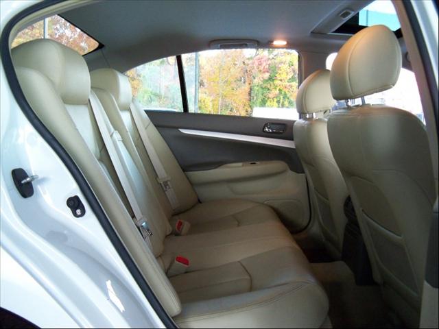 Infiniti G37 2009 photo 5