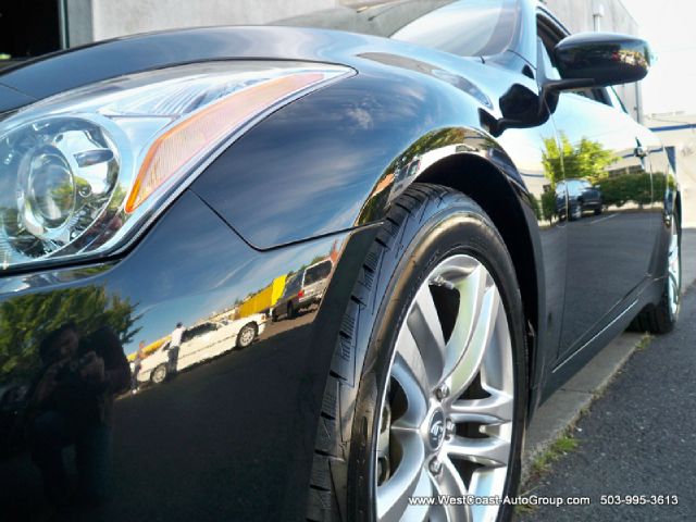 Infiniti G37 2009 photo 1