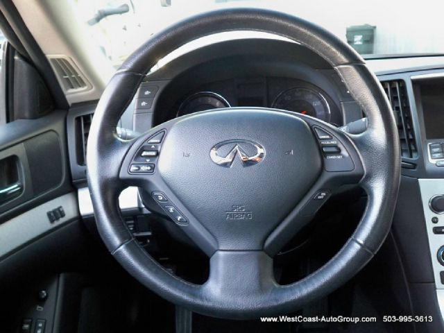 Infiniti G37 2009 photo 20