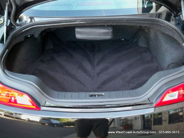 Infiniti G37 2009 photo 22